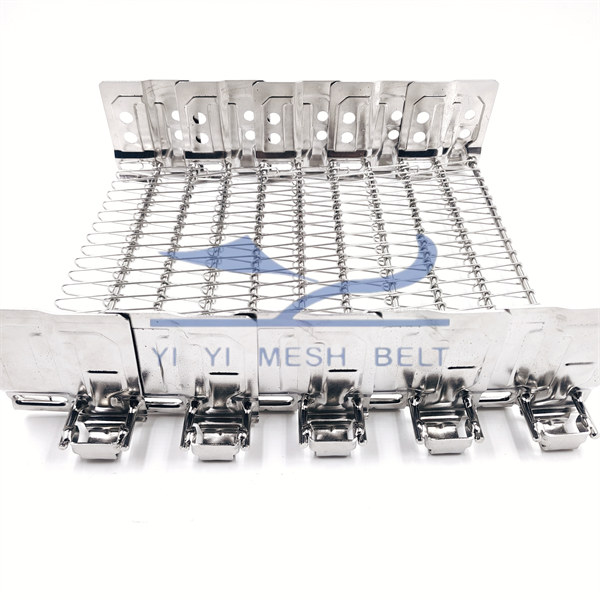 A close-up of a YIYI self-stacker belt showing the side plates and mesh construction.