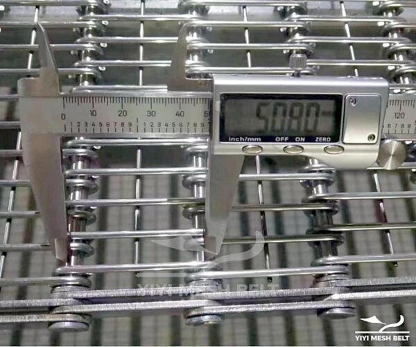 Eye Link Belt pitch 50.8 mm / 2.000 in measured