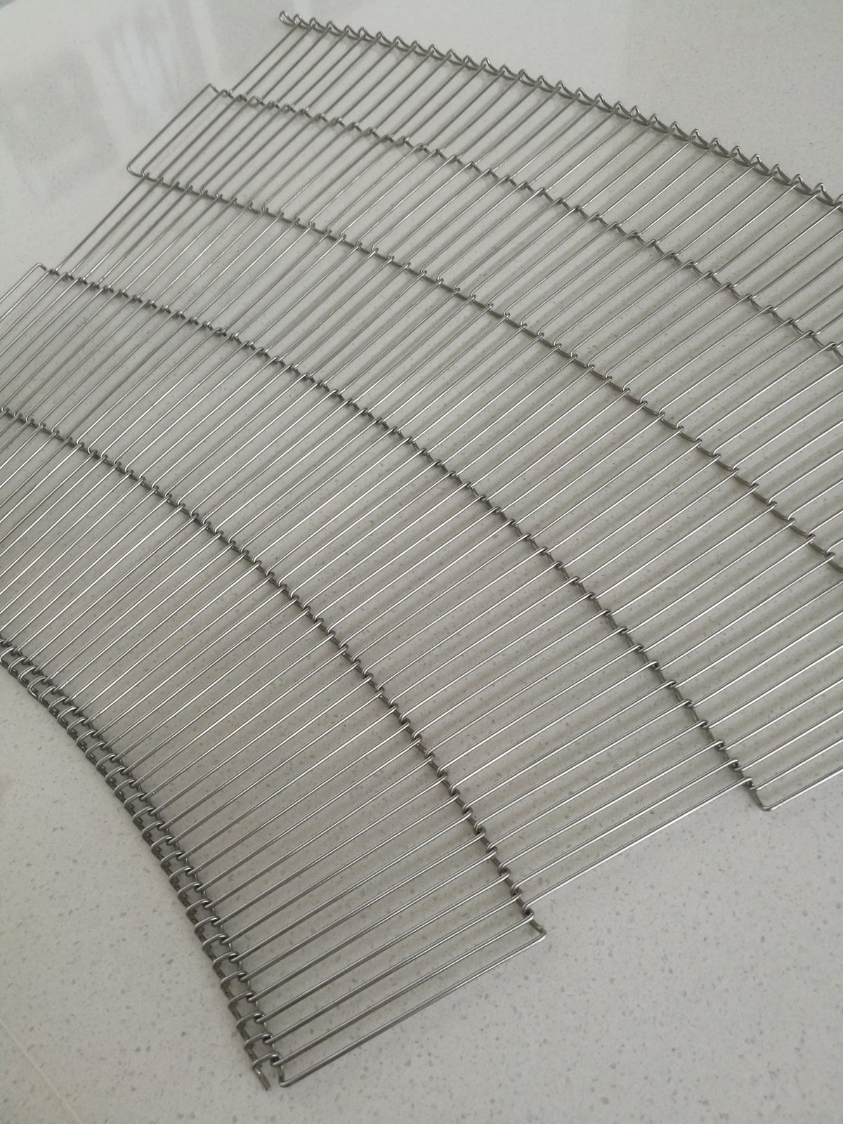 Trapezoidal Mesh Belt turning version for curved conveyors